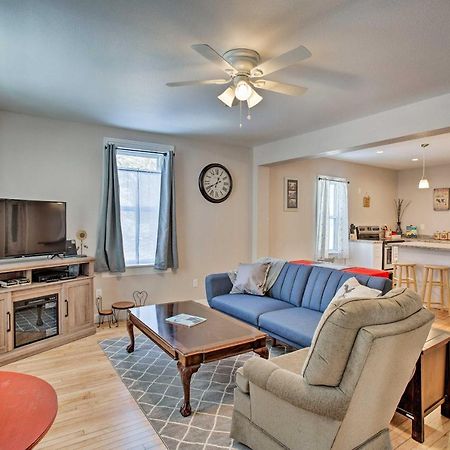 Family-Friendly Menomonie Retreat Walk To Town! Διαμέρισμα Εξωτερικό φωτογραφία