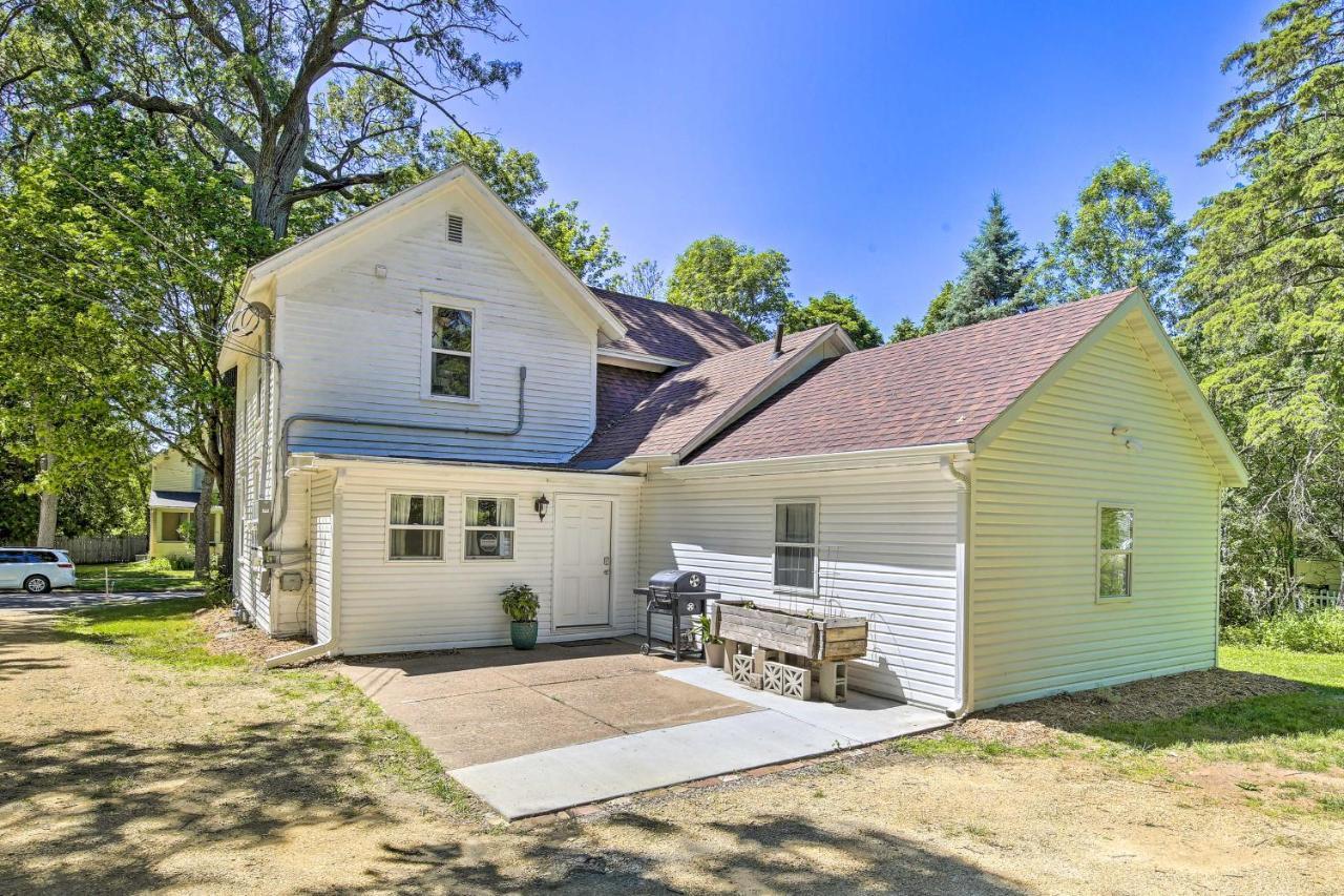 Family-Friendly Menomonie Retreat Walk To Town! Διαμέρισμα Εξωτερικό φωτογραφία